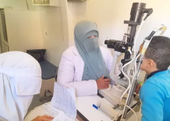 علاج 1569 مواطنًا بقافلة طبية مجانية بالشرقية