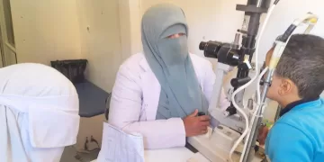 علاج 1569 مواطنًا بقافلة طبية مجانية بالشرقية