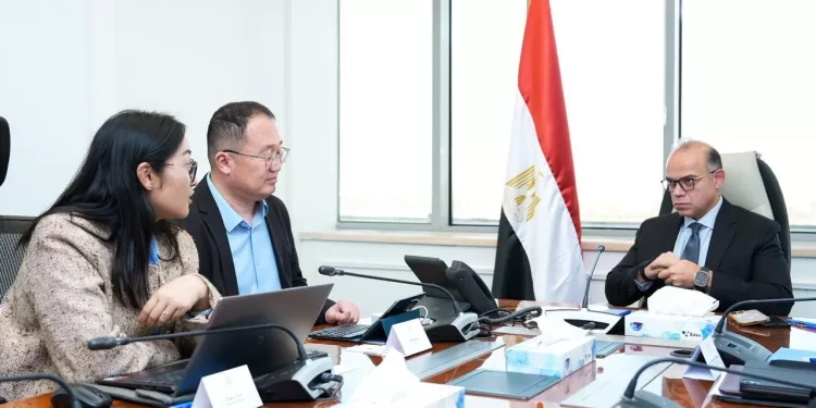 باستثمارات 100 مليون دولار.. وزير الاستثمار يبحث مع «هيميلي» الصينية إنشاء مصنع لقوالب الإطارات في مصر 1 - جريدة الجمهورية تطوير شامل لشبكة الإنارة العامة بمدينة بلطيم لتعزيز الأمان والمظهر الحضاري