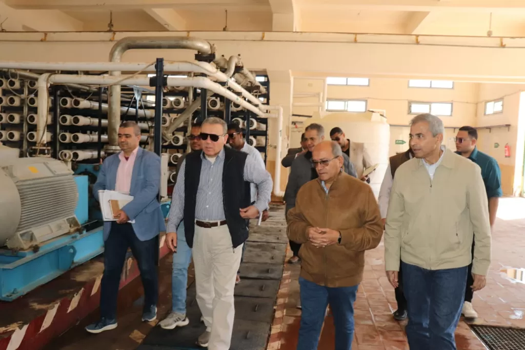 رئيس «قابضة المياه» يتفقد محطة تحلية سفاجا ويعاين موقع المحطة الجديدة لزيادة الإنتاج بـ30 ألف م3/يوم 6 - جريدة الجمهورية WhatsApp Image 2026 02 24 at 1.59.36 PM 1 - جريدة الجمهورية