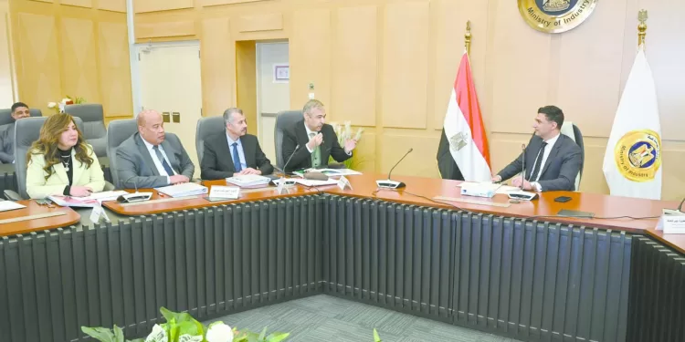 خالد هاشم: إعادة هيكلة مركز تحديث الصناعة 1 - جريدة الجمهورية هزم سموحة بهدف «مروان» الأهلى يتصدر الدورى مؤقتًا