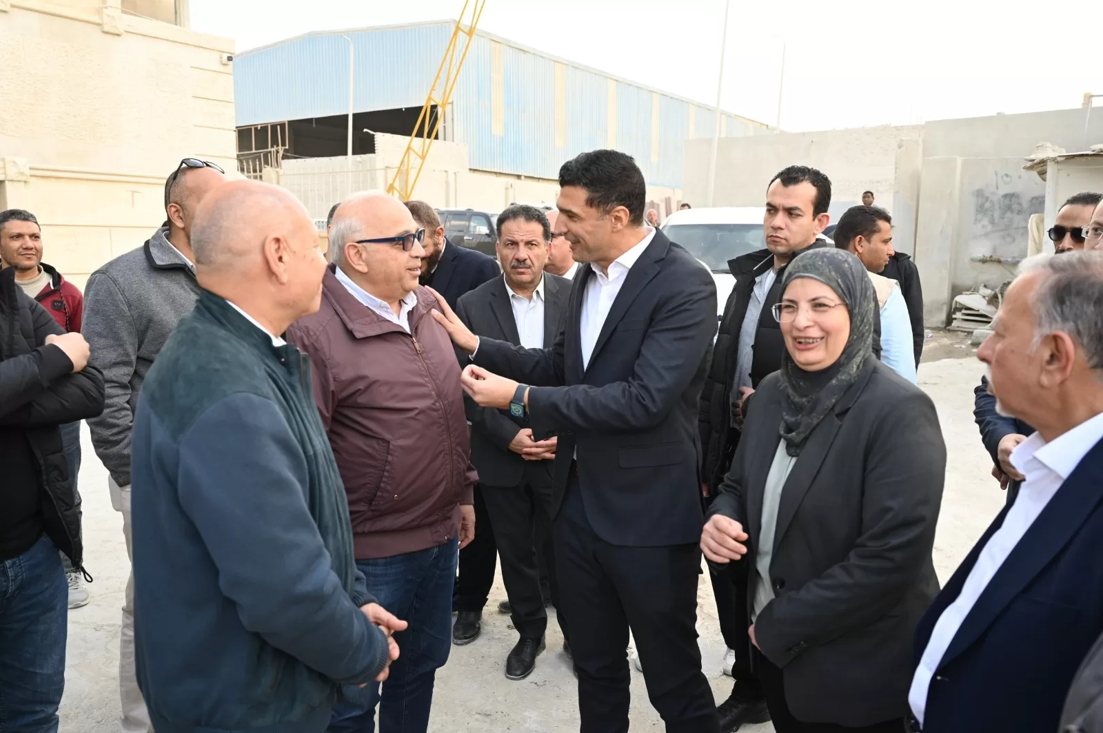وزير الصناعة ومحافظ القاهرة يتفقدان 5 قلاع إنتاجية بـ«شق الثعبان» لبحث سبل دعم المصنعين 31 - جريدة الجمهورية WhatsApp Image 2026 02 25 at 1.00.58 PM - جريدة الجمهورية