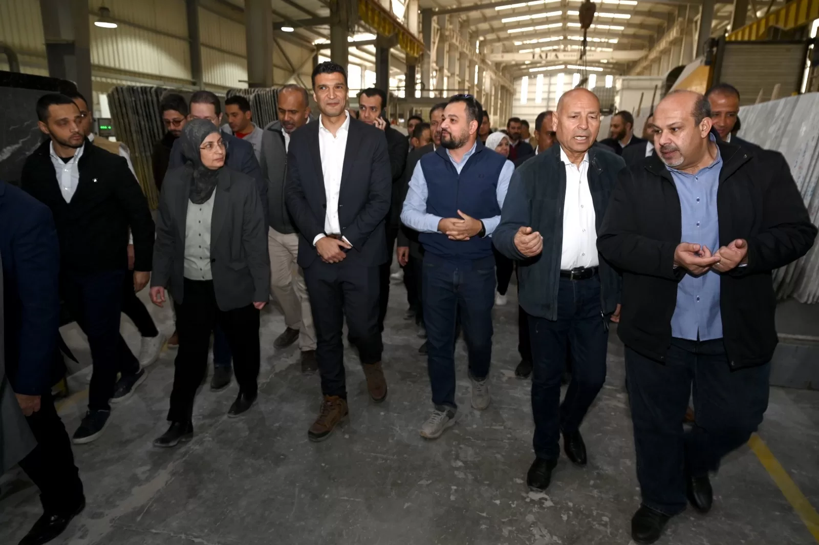 وزير الصناعة ومحافظ القاهرة يتفقدان 5 قلاع إنتاجية بـ«شق الثعبان» لبحث سبل دعم المصنعين 13 - جريدة الجمهورية WhatsApp Image 2026 02 25 at 12.59.44 PM 1 - جريدة الجمهورية