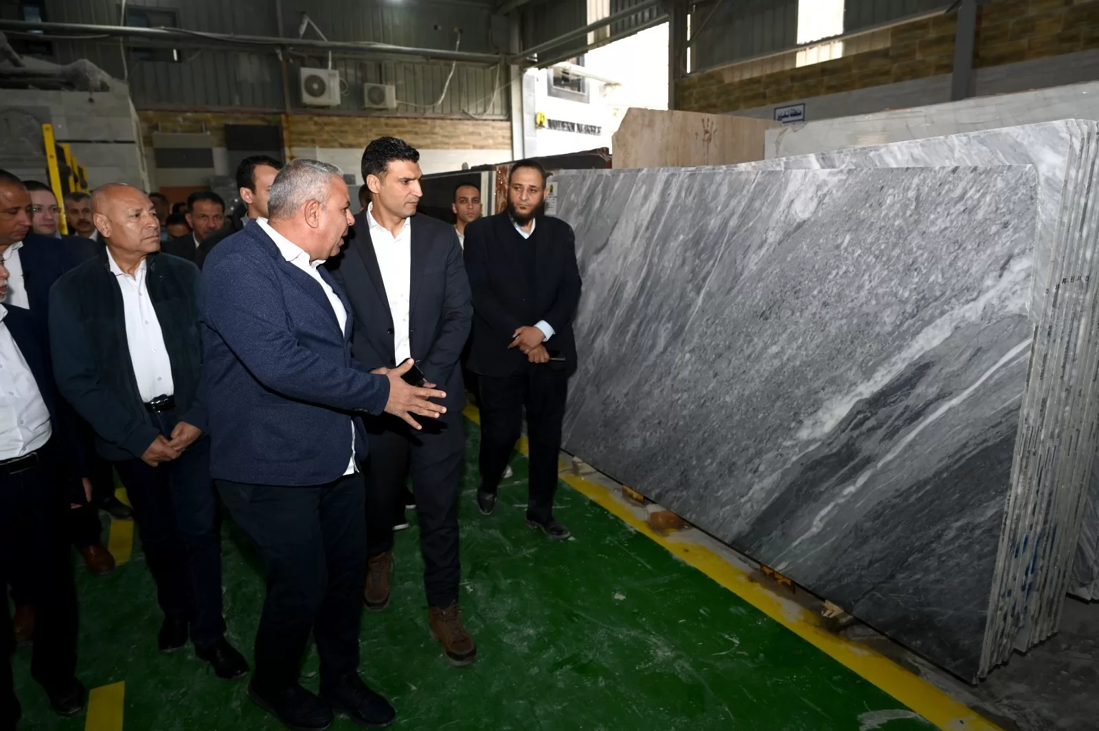 وزير الصناعة ومحافظ القاهرة يتفقدان 5 قلاع إنتاجية بـ«شق الثعبان» لبحث سبل دعم المصنعين 19 - جريدة الجمهورية WhatsApp Image 2026 02 25 at 12.59.47 PM 1 - جريدة الجمهورية