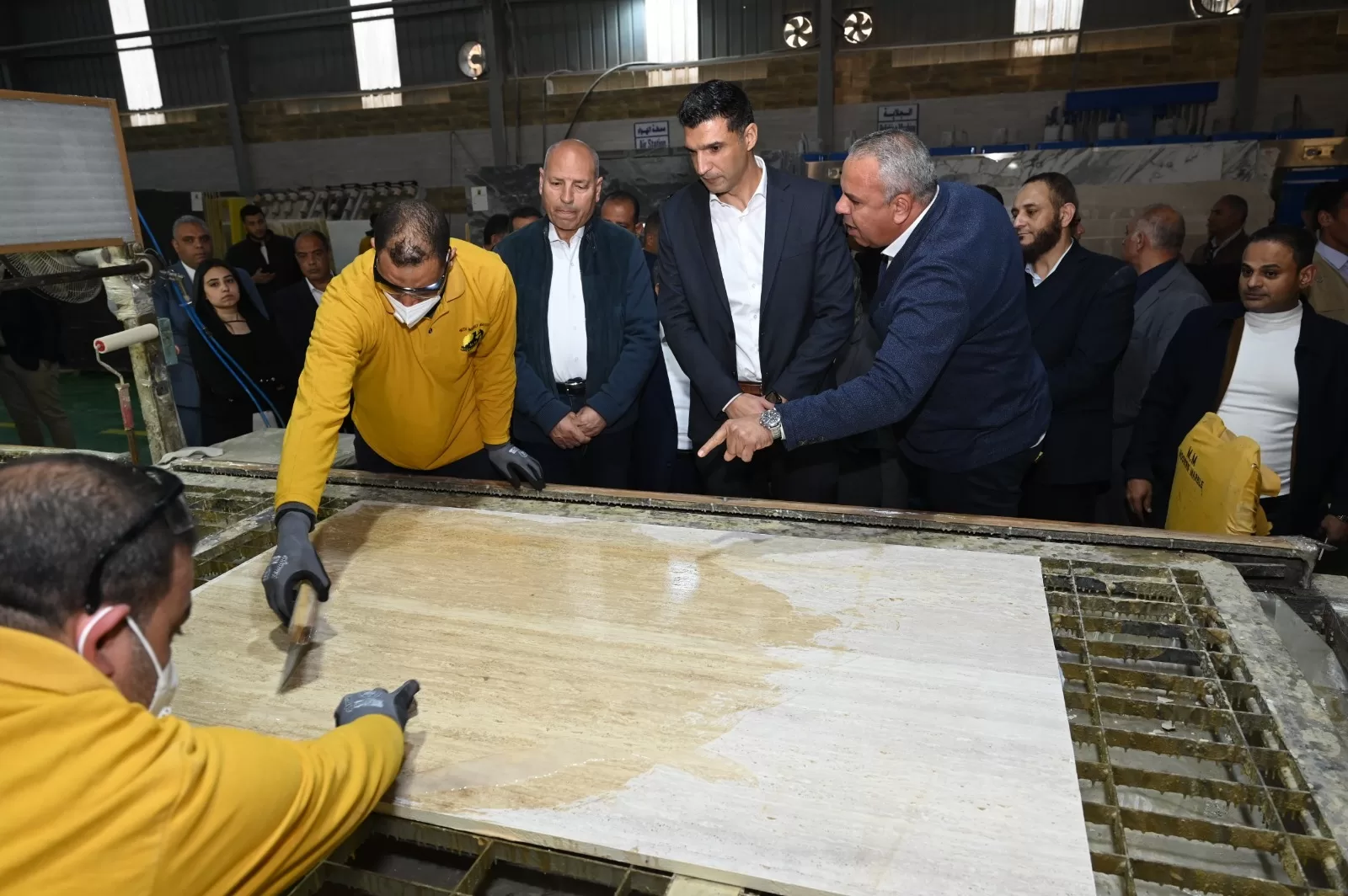وزير الصناعة ومحافظ القاهرة يتفقدان 5 قلاع إنتاجية بـ«شق الثعبان» لبحث سبل دعم المصنعين 20 - جريدة الجمهورية WhatsApp Image 2026 02 25 at 12.59.47 PM 2 - جريدة الجمهورية