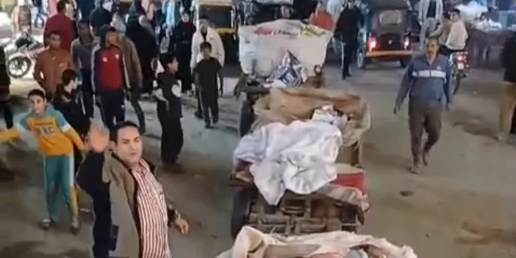 فيديو| «الحوامدية» تُعلن الحرب على «النباشين» والإشغالات في حملة مكبرة 1 - جريدة الجمهورية فيديو| «الحوامدية» تُعلن الحرب على «النباشين» والإشغالات في حملة مكبرة