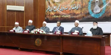 محافظ البحر الأحمر في احتفالية «ألف عام من العطاء»: الأزهر حصن الهوية ومنارة الوسطية