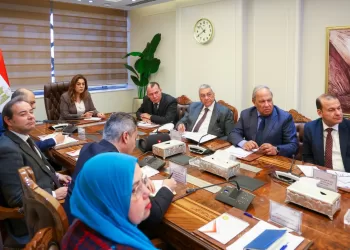 د. منال عوض تتابع مع رئيسي جهازي «شؤون البيئة» و«إدارة المخلفات» ملفات العمل وخطط المرحلة المقبلة 4 - جريدة الجمهورية د. منال عوض تتابع مع رئيسي جهازي «شؤون البيئة» و«إدارة المخلفات» ملفات العمل وخطط المرحلة المقبلة