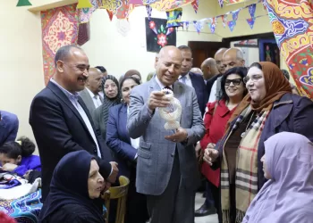 محافظ القاهرة: الدولة تحرص على توفير الرعاية الكاملة لسكان المشروعات الحضارية