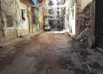 حي غرب الإسكندرية يرفع 40 طن أتربة ورديم من شارع «السنيين» بكرموز 6 - جريدة الجمهورية حي غرب الإسكندرية يرفع 40 طن أتربة ورديم من شارع «السنيين» بكرموز