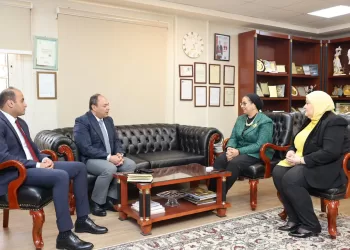 «القومي للمرأة» و«تنمية الصعيد» يبحثان توسيع برامج التدريب الحرفي للسيدات