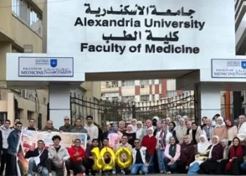 «طب الإسكندرية» تُنظم قافلة طبية شاملة لخدمة أهالي منطقة «الظاهرية»