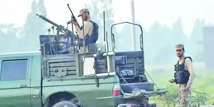 إسلام آباد تعلن حربًا مفتوحة مع كابول