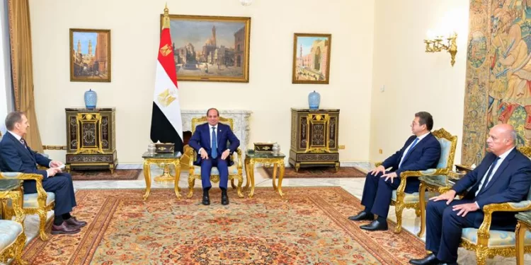الرئيس عبد الفتاح السيسي يستقبل رئيس جهاز الاستخبارات الخارجية بروسيا الاتحادية 1 - جريدة الجمهورية الرئيس عبد الفتاح السيسي يستقبل رئيس جهاز الاستخبارات الخارجية بروسيا الاتحادية