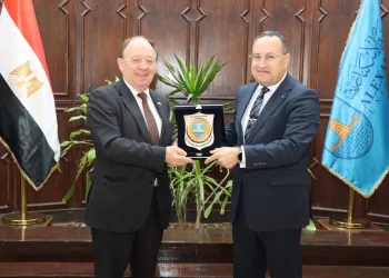 الأرجنتين تبحث فرص التعاون مع جامعة الإسكندرية في مجالات البحوث الزراعية