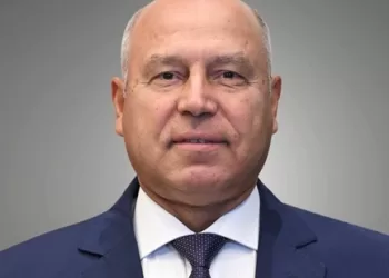 وزارة الصناعة: سحب الأراضي من المستثمرين غير الجادين.. ضرورةُ بدء أعمال الإنشاءات والالتزام بالجداول الزمنية للتنفيذ