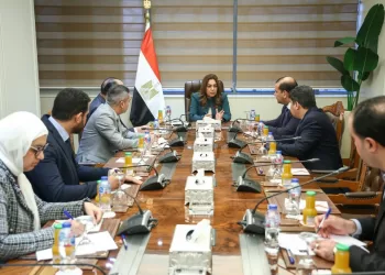 د. منال عوض: تنسيق كامل لتنفيذ الاستراتيجيات والمشروعات بكفاءة وفاعلية لتحسين الأداء وإعلاء البعد البيئي في مجالات التنمية المحلية 2 - جريدة الجمهورية د. منال عوض: تنسيق كامل لتنفيذ الاستراتيجيات والمشروعات بكفاءة وفاعلية لتحسين الأداء وإعلاء البعد البيئي في مجالات التنمية المحلية