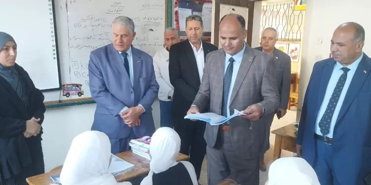 وكيل مديرية التربية والتعليم بالدقهلية يتفقد مدارس «تمي الأمديد»