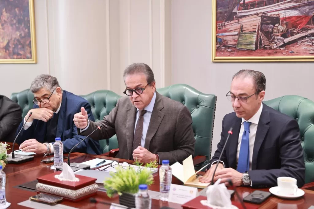 وزيرا الصحة والتعليم العالي يبحثان استراتيجية وطنية موسعة لتدريب وتأهيل الكوادر الطبية 5 - جريدة الجمهورية 0 4 - جريدة الجمهورية