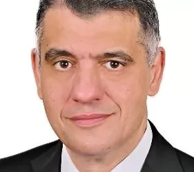 رئيس جامعة القاهرة يستعرض تقرير أداء المعهد القومي للأورام خلال شهرين.. فحص 55 ألف مريض وإجراء 415 جراحة