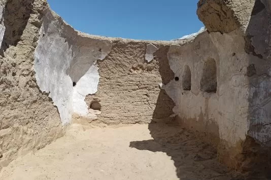 بأيادٍ مصرية.. الكشف عن دير أثري من القرن الرابع الميلادي بوادي النطرون على مساحة 2000 متر 11 - جريدة الجمهورية 10 23 - جريدة الجمهورية