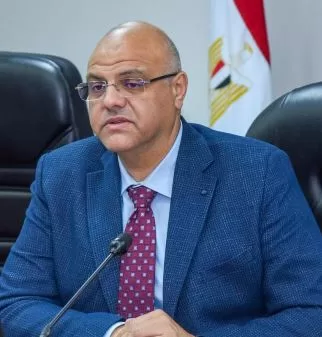 «محافظ الإسكندرية» يُحيل سائقاً بشركة الصرف الصحي للنيابة العامة لتفريغه حمولة سيارة بالطريق العام 1 - جريدة الجمهورية «محافظ الإسكندرية» يُحيل سائقاً بشركة الصرف الصحي للنيابة العامة لتفريغه حمولة سيارة بالطريق العام