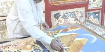 «قراموص».. حارسة‭ ‬التراث