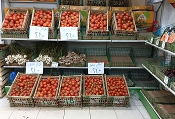 مجمعات الإسكندرية الاستهلاكية تواجه ارتفاع أسعار الطماطم بطرح كميات كبيرة بـ 21.5 جنيه