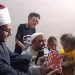 بعد سخرية السوشيال ميديا.. وزير الأوقاف يجبر خاطر مواطن وأسرته بأسوان