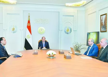 تطوير «مصر للطيران» أولوية قصوى