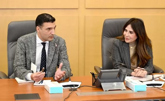 وزيرا الإسكان والصناعة يبحثان ترفيق المناطق الصناعية وتشكيل «مجالس أمناء» لإدارة المرافق بالمدن الجديدة 4 - جريدة الجمهورية 4 52 - جريدة الجمهورية