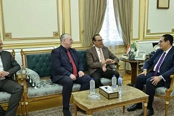 رئيس جامعة القاهرة يبحث مع رئيس بون الألمانية تعزيز التعاون الأكاديمي وتبادل الخبرات 3 - جريدة الجمهورية رئيس جامعة القاهرة يبحث مع رئيس بون الألمانية تعزيز التعاون الأكاديمي وتبادل الخبرات