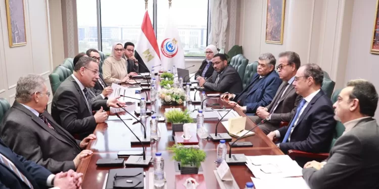 وزيرا الصحة والتعليم العالي يبحثان استراتيجية وطنية موسعة لتدريب وتأهيل الكوادر الطبية 1 - جريدة الجمهورية وزيرا الصحة والتعليم العالي يبحثان استراتيجية وطنية موسعة لتدريب وتأهيل الكوادر الطبية