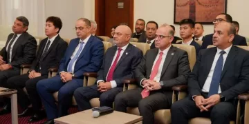 وزير الاستثمار يُسلم 8 «رخص ذهبية» لمشروعات دولية ومحلية باستثمارات 1.2 مليار دولار و16 مليار جنيه