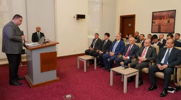 8 15 - جريدة الجمهورية