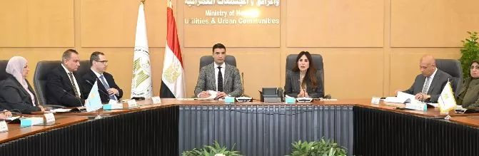 وزيرا الإسكان والصناعة يبحثان ترفيق المناطق الصناعية وتشكيل «مجالس أمناء» لإدارة المرافق بالمدن الجديدة 9 - جريدة الجمهورية 9 15 - جريدة الجمهورية