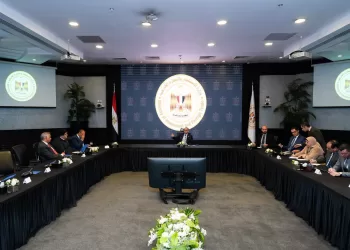 وزير الاستثمار يؤكد معالجة الفجوات التنظيمية لتعزيز بيئة ريادة الأعمال