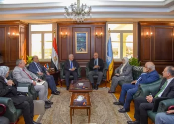 محافظ الإسكندرية يستقبل رئيس «الوطنية للصحافة» ورؤساء المؤسسات القومية لتعزيز الوعي المجتمعي