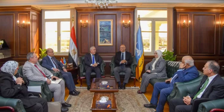 محافظ الإسكندرية يستقبل رئيس «الوطنية للصحافة» ورؤساء المؤسسات القومية لتعزيز الوعي المجتمعي