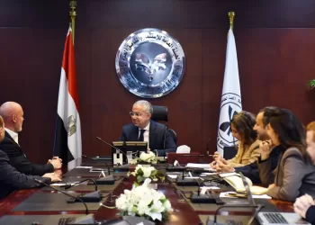 «هيئة الاستثمار» و«HSBC» يبحثان خطة ترويجية دولية لجذب الاستثمارات الأجنبية 3 - جريدة الجمهورية «هيئة الاستثمار» و«HSBC» يبحثان خطة ترويجية دولية لجذب الاستثمارات الأجنبية