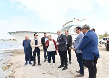 محافظ الفيوم يُتابع ميدانياً منظومة التوازن البيئي ومحطات رفع الصرف الزراعي ببحيرة قارون 3 - جريدة الجمهورية محافظ الفيوم يُتابع ميدانياً منظومة التوازن البيئي ومحطات رفع الصرف الزراعي ببحيرة قارون