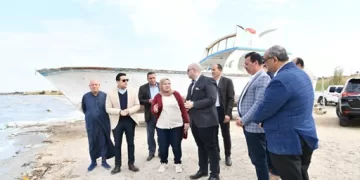 محافظ الفيوم يُتابع ميدانياً منظومة التوازن البيئي ومحطات رفع الصرف الزراعي ببحيرة قارون