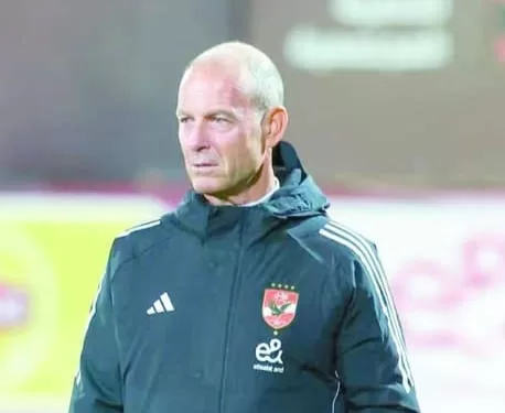 جماهير المحلة غاضبة من الأداء والتحكيم