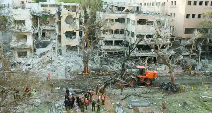 جماهير المحلة غاضبة من الأداء والتحكيم