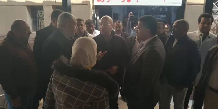 نائب محافظ الجيزة يتفقد مستشفيات «الصف».. ويتابع اللمسات الأخيرة لمحطة الصرف الصحي بالأقواز والسوق الحضاري 1 - جريدة الجمهورية نائب محافظ الجيزة يتفقد مستشفيات «الصف».. ويتابع اللمسات الأخيرة لمحطة الصرف الصحي بالأقواز والسوق الحضاري