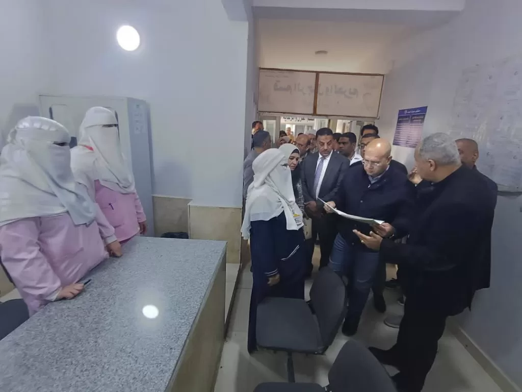 نائب محافظ الجيزة يتفقد مستشفيات «الصف».. ويتابع اللمسات الأخيرة لمحطة الصرف الصحي بالأقواز والسوق الحضاري 7 - جريدة الجمهورية WhatsApp Image 2026 03 04 at 9.07.28 PM 2 - جريدة الجمهورية