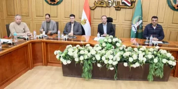محافظ المنوفية يستعرض خطط التنمية ومعدلات الإنجاز بـ«قويسنا والباجور ومنوف»