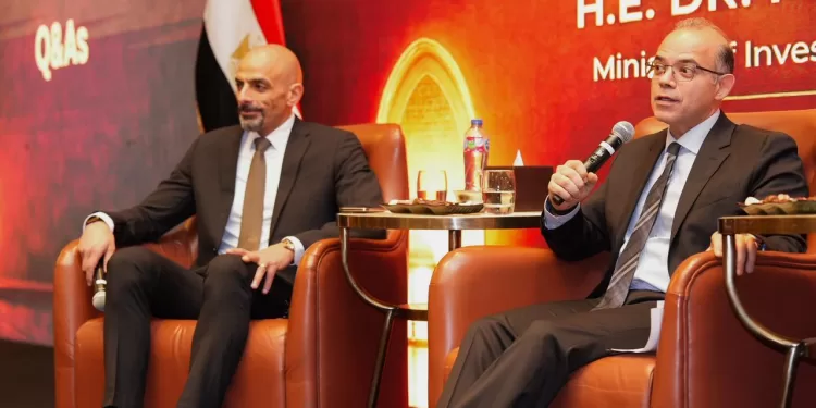 وزير الاستثمار في حوار «المكاشفة» بغرفة التجارة الأمريكية: 3 أولويات عاجلة لإعادة صياغة مشهد الاستثمار في مصر