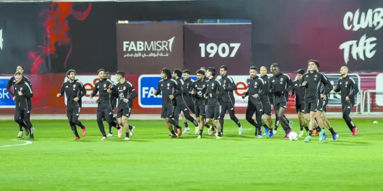 رغم غضب الجماهير.. المحلة متمسك بـ«عبد العال»