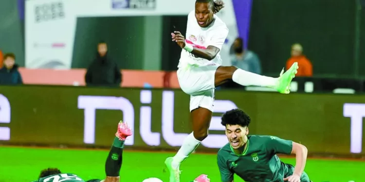 رغم غضب الجماهير.. المحلة متمسك بـ«عبد العال»